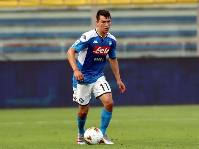 The Blades were willing to pay £9m to take Napoli forward Hirving Lozano on loan for the 2020/21 season. (Tuttosport via HITC)