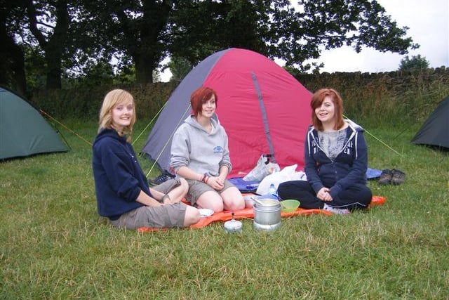 Three participants from Bawtry have completed their Silver Duke of Edinburgh Awards, following twelve months of commitment to a range of activities.
Jayne Guest (17), Lauren Glynn (17) and Alicia Prime (18), along with three other members of their team, undertook a challenging three day camping expedition on Mam Tor in 2010 to finish the final section of their awards.