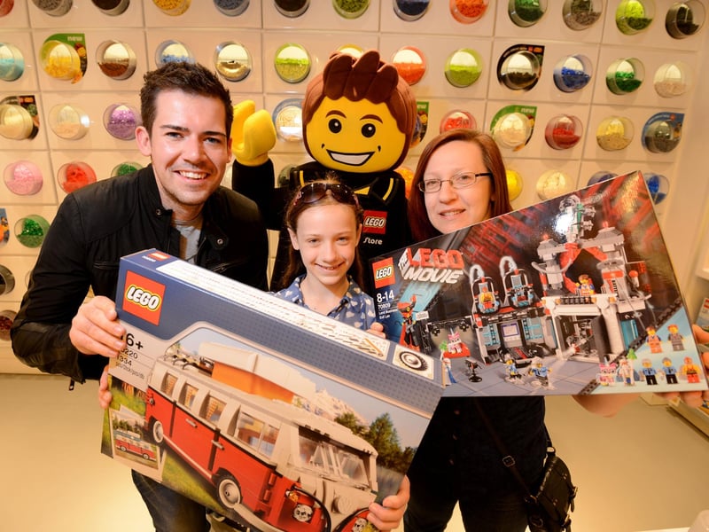 Families and adult fans alike are calling for a dedicated Lego hub. Supporters mentioned that it would provide a much-needed interactive element to the mall, similar to flagship stores found in other major UK cities.