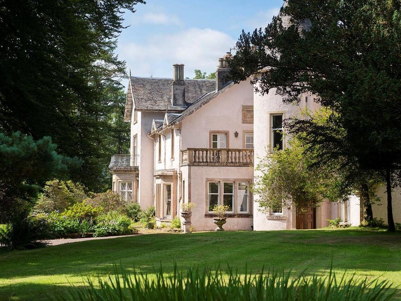 Castleton House.