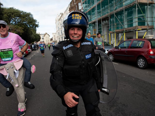 The police's cops and robbers team. (201019-282)