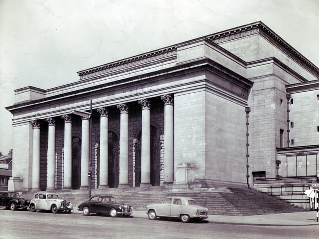Cars parked outside Sheffield City Hall in 1959