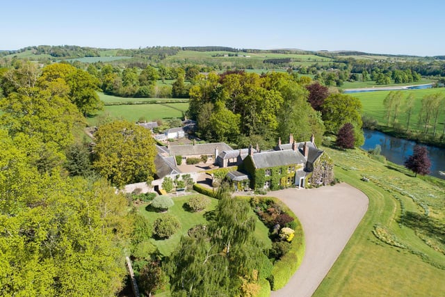 Benrig is an attractive, 17th century former farmhouse, possibly the best positioned country house on the banks of the Tweed in the Scottish Borders. Offers over £1,950,000.