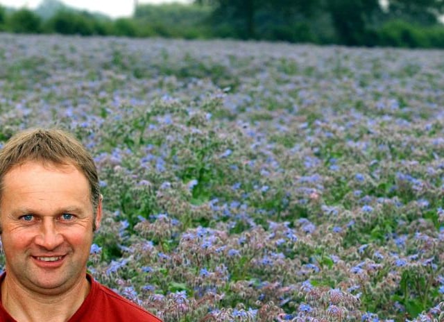 Well Green Farm in Barnby Dunn. Farmer Nick Durdy. 2004.