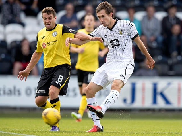 Blackpool don’t have a recall option in the loan deal that took Ryan Hardie to Plymouth Argyle. The Pilgrims were keen to sign the player permanently but were unable to due to funds. However, Hardie won’t be able to play against his parent club.