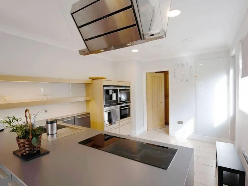 Another view of the kitchen.