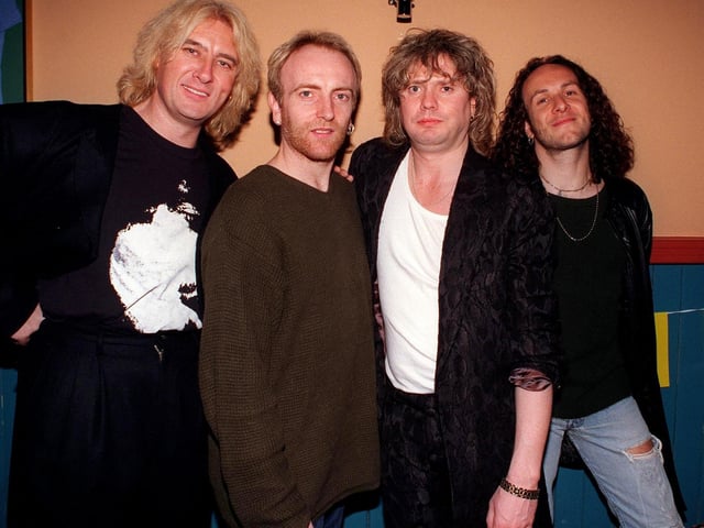 Def Leppard - Pour Some Sugar On Me: 255,178,567