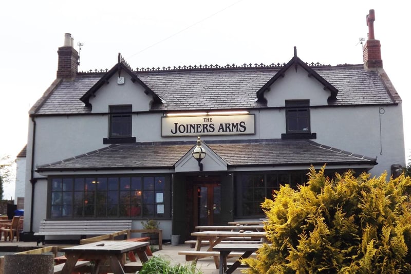 The Joiners Arms in Newton-by-the-Sea reopens its outdoor area on April 12.
Tables are filling up fast so be sure to reserve yours online now via www.joiners-arms.com 
There will also be a number of “first come first served” tables available every day.