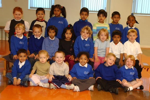 Mrs Heron's reception class in 2003. Recognise anyone you know?