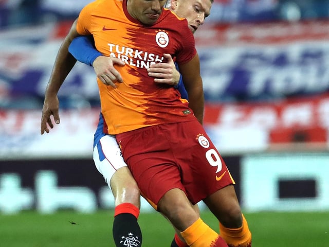 Calming influence in the middle of the park kept things moving in the second half. Busy with Belhanda to occupy him for most of the night.