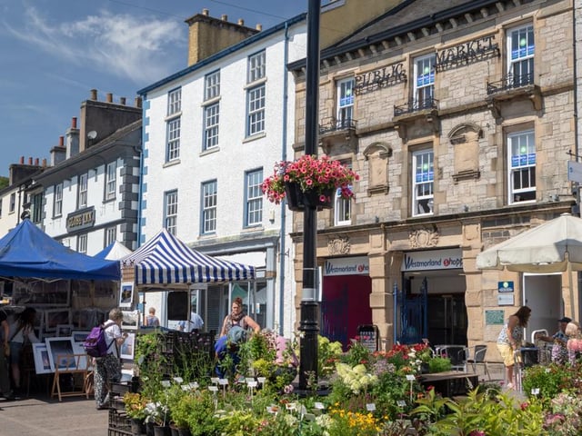 Located among some of Britain’s most breathtaking scenery - the Lakes - Kendal ranked as the sixth most happy spot to live in Britain. House prices there are around average, at an average of 231,597.
