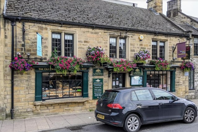 The Old Original Bakewell Pudding Shop, The Square, Bakewell, DE45 1BT. Rating: 4.3/5 (based on 1,940 Google Reviews). "The home of the Bakewell Tart. A great wee cafe/restaurant."