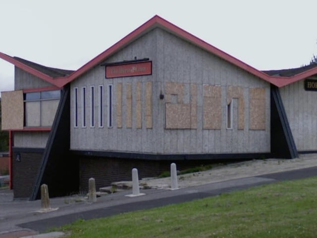 The former Horse & Lion pub in Park Grange Road in 2008 after it had already shut. The road was once used in the music video of the Arctic Monkeys' 'When the Sun Goes Down' in 2006.