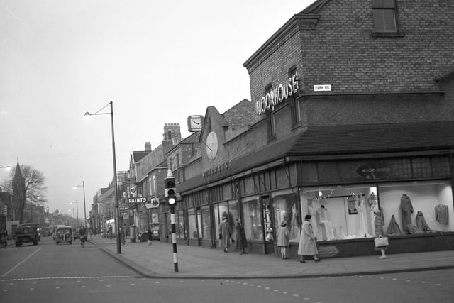 An old view showing Park Road and York Road but in which year?