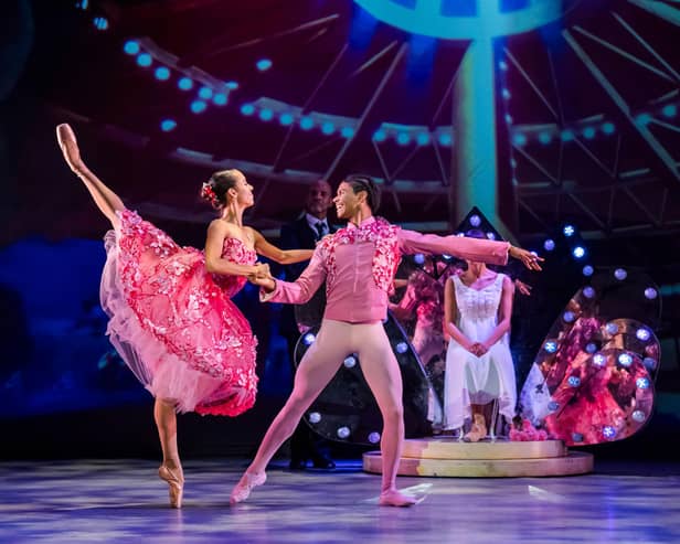 Flower couple Melisa Moreda & Alexander Arias in Nutcracker In Havana. Credit Tristram Kenton