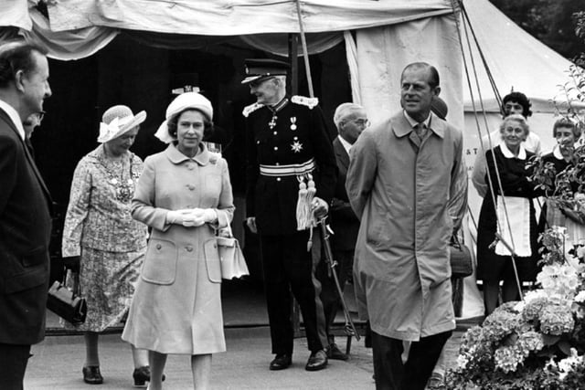 Queen Elizabeth II and HRH Duke of Edinburgh in Hillsborough Park in 1977. In the background are the Lord Lieutenant of South Yorkshire, Gerard Young (centre) and Lord Mayor, Councillor Mrs Winifred Mary Golding (left)