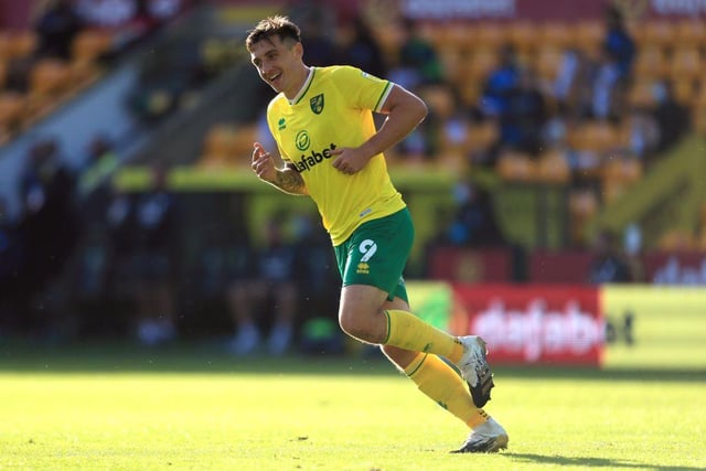 Former Boro striker Jordan Hugill scored his first goal for Norwich as the Canaries left it late to win away at Rotherham.Daniel Farke's men came from behind at the New York Stadium and claimed all three points when Hugill converted a stoppage-time penalty.