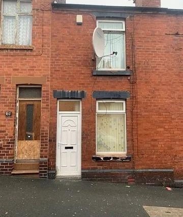 Described as an ideal first property, this two bedroom house on Lloyd Street, Grimesthorpe, is for sale at £60,000. For details https://www.zoopla.co.uk/for-sale/details/60438528/