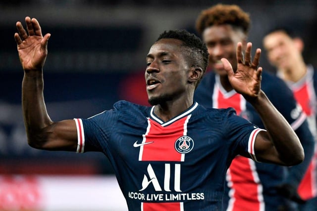 Newcastle agreed a loan deal with Paris Saint-Germain for Idrissa Gueye, however the former Everton midfielder rejected the offer as he was not interested in a move to St James’s Park. (L’Equipe)