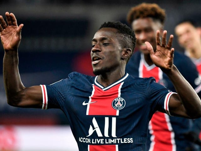 Newcastle agreed a loan deal with Paris Saint-Germain for Idrissa Gueye, however the former Everton midfielder rejected the offer as he was not interested in a move to St James’s Park. (L’Equipe)