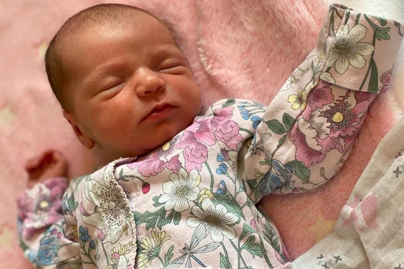 Darcie Russell said: "Ayda Elizebeth-Mae Close was born on the 22.01.2021 at 3:14pm by emergency caesarean weighing 7lbs 6oz at Kettering General Hospital."
