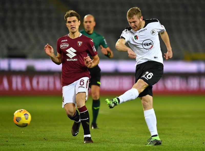 Leeds United and Leicester City have “come forward” to sign AC Milan midfielder Tommaso Pobega. The 21-year-old is currently on loan at Serie A side Spezia and could be sold for around £8.7million. (Tuttosport via Sport Witness)