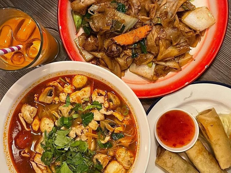Mommy Thai has two locations in the city centre - on Duncan Street and Vicar Lane. This Thai restaurant offers a brilliant lunch menu priced at £.9.95 to £10.95 for a starter and main. 