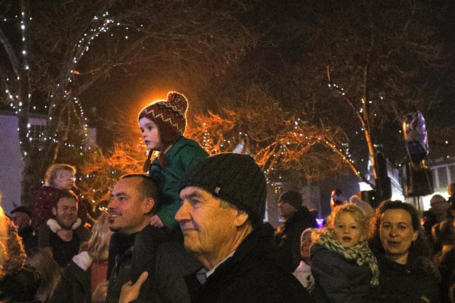 In the crowd. Emsworth Christmas lights switch on, St Peter's Square, Emsworth
Picture: Chris Moorhouse   (jpns 031221-55)