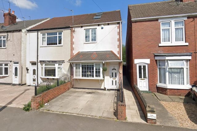 Viewed 221 times in the last 30 days. This four bedroom semi-detached house has a garage. Marketed by Ideal Estate Agents, 01302 457002.