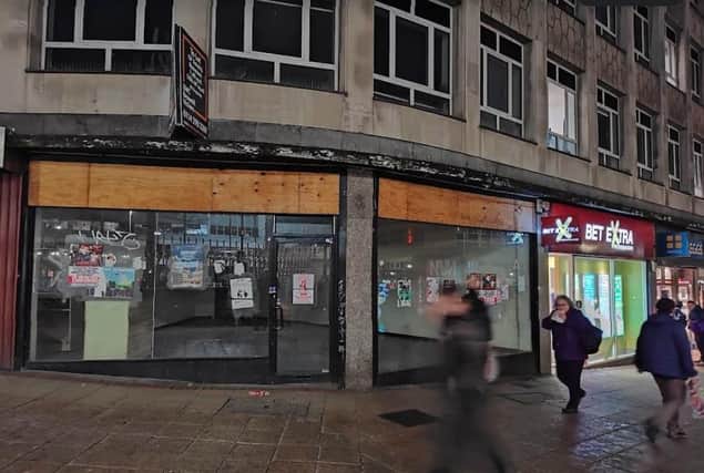 A family run betting business wants to expand in Sheffield city centre despite concerns raised.