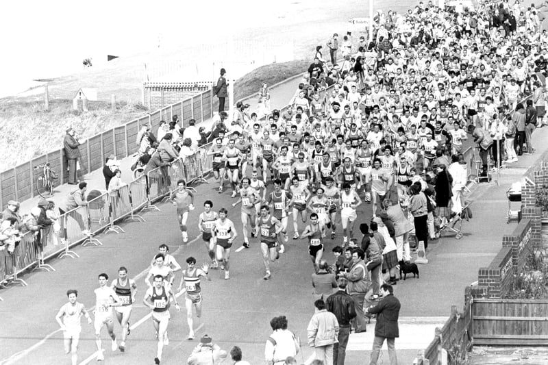 The Gosport & Fareham marathon in 1987. The News PP4960