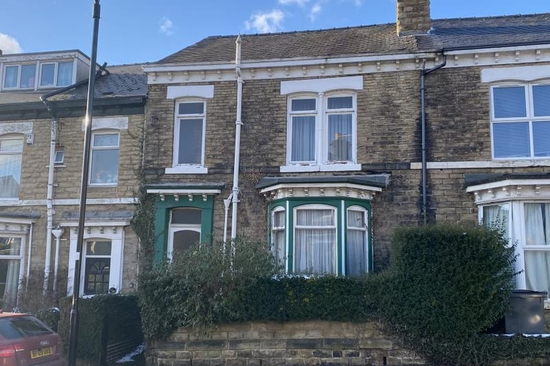 A spacious four bedroom inner terrace on Fitzwalter Road, Norfolk Park, has a guide price of £125,000. The property has many original features and offers potential as a restoration project. The sale was postponed.