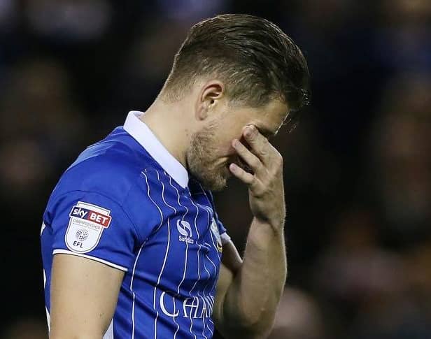 Former Sheffield Wednesday favourite Sam Hutchinson has been struggling with injury with new club Reading.