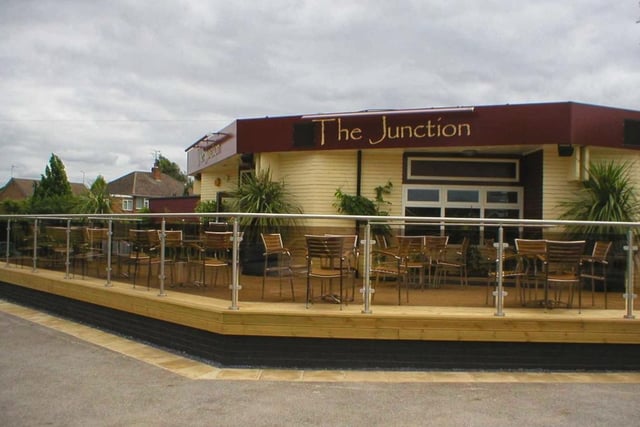 Based in 2 Newark Road, Sutton in Ashfield, The Junction has a rating of 4.5 from 691 reviews.