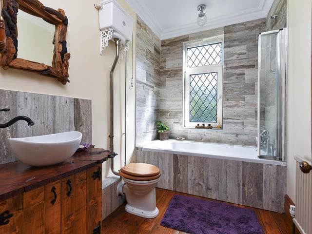 The house has four bathrooms and one W.C.