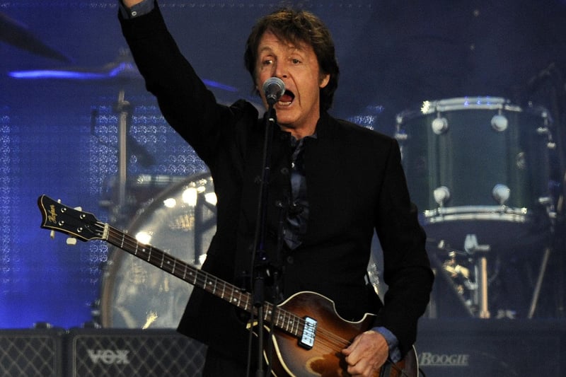 McCartney hadn’t performed in Glasgow for 20 years before he played to 55,000 people in the Southside of Glasgow during his ‘Up and Coming’ tour. He notably included ‘Mull of Kintyre’ in his second encore on the night. 