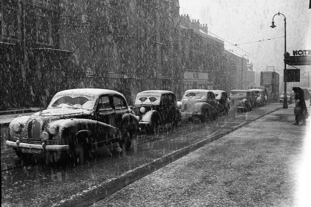 A snow storm on Bridge Street in 1953. Photo: Bill Hawkins.