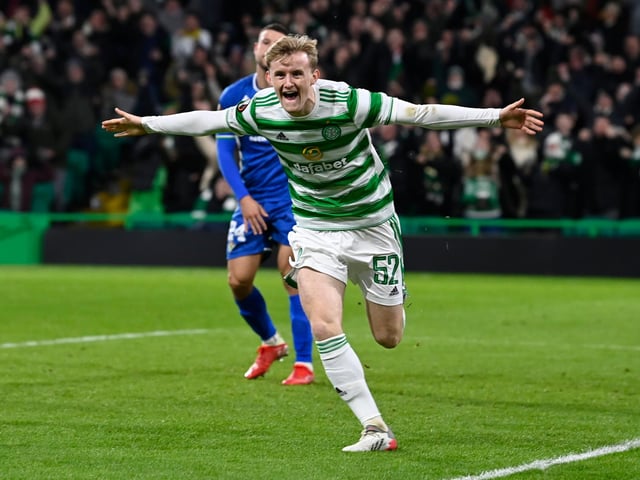 Ewan Henderson will leave Celtic to join Hibs on a three-and-a-half year deal. The midfielder has been at the club’s training ground in East Lothian and could sign in the coming days. Henderson worked with new Hibs boss Shaun Maloney when he was coach with Celtic’s youth sides. (Football Scotland)