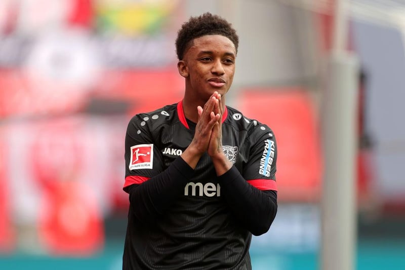Bayer Leverkusen winger Demarai Gray is also expected to undergo a medical at Everton ahead of a £1.5m move, claim Sky Sports.