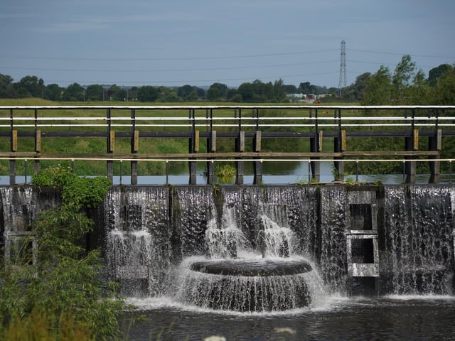 The Aqueduct at Kirk Bramwith where The Canal crosses over The River Don.