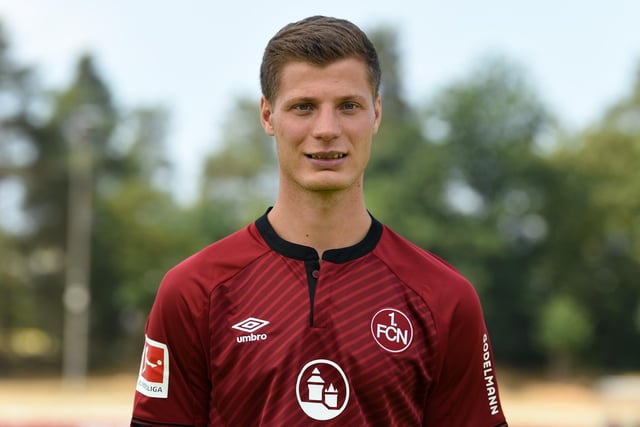 Leeds United have held talks with German midfielder Patrick Erras, who is out of contract at Nurnberg this summer. (Daily Mail)