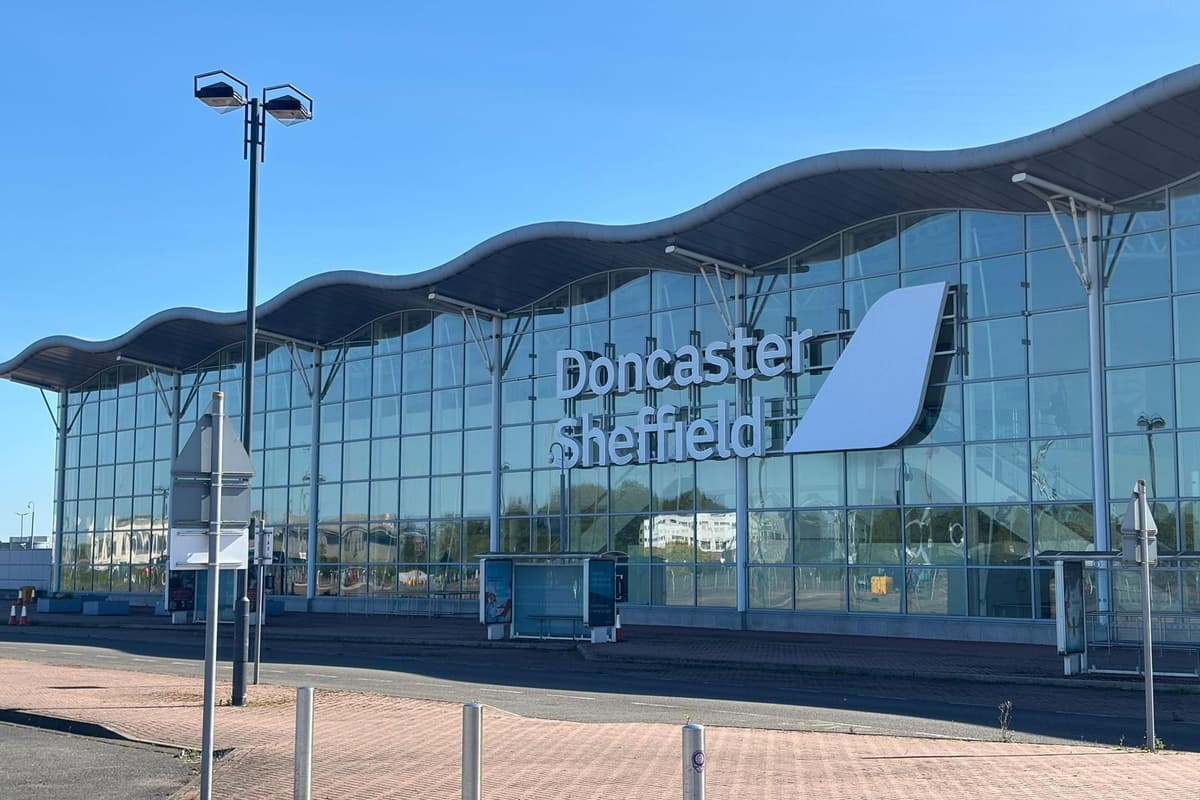 Der Flughafen Doncaster Sheffield soll überraschend vom Bürgermeister von ...