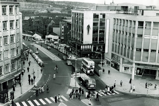 A view of Angel Street, Sheffield, showing Peter Robinson's fashion store and Hornes menswear on the right and Cockaynes department store on the left,  1965