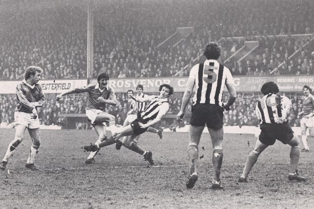 Chesterfield vs Grimsby Town on February 23, 1980