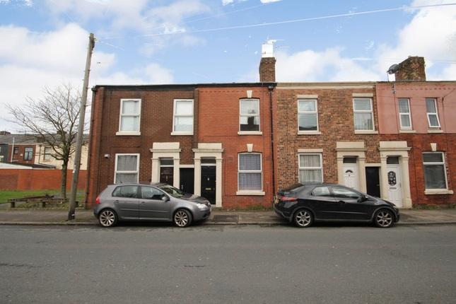 This three-bedroom terrace home is available for £550 PCM with Kingswood.