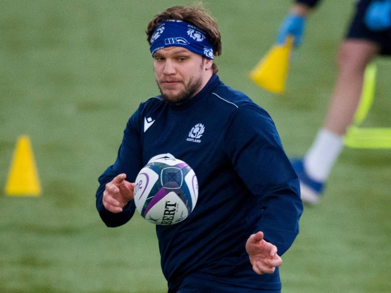 Decent in the loose but the hooker struggled with his throwing at the lineout.
