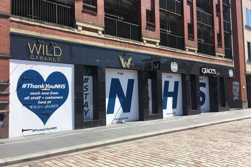 A Glasgow bar pays tribute to the NHS.