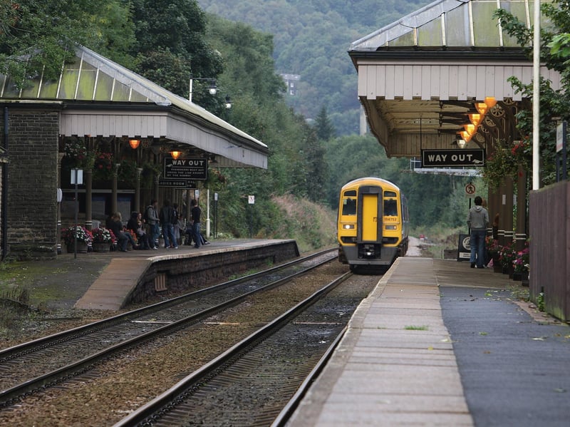 Nestled in the Calder Valley, Hebden Bridge is an independent haven for craft beer lovers, vintage shoppers, and coffee enthusiasts. The walk from the station into town takes you past canal locks, local bakeries, and lively pub gardens.