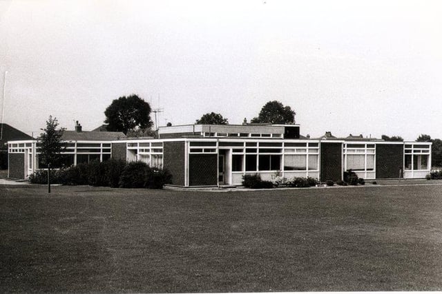 Who went to the Junior Mixed and Infants School in  Finningley?