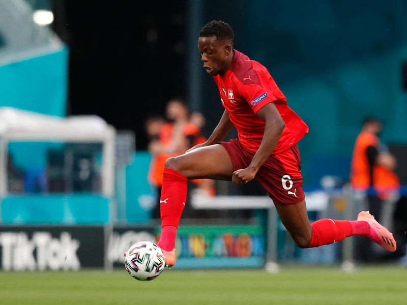 Arsenal, Everton and Spurs have all been credited with an interest in Borussia Monchengladbach ace Denis Zakaria. The Swiss star could be available for just shy of £17m, due to ongoing injury issues that began in Spring last year. (BILD)